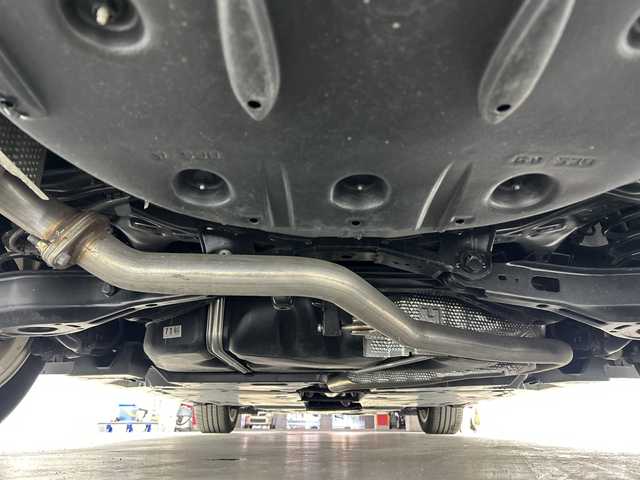 トヨタ カムリ G 愛知県 2018(平30)年 5.1万km プラチナホワイトパールマイカ 禁煙車/純正Tコネクト8インチナビ/(Bluetooth/CD/DVD/SD/USB/フルセグTV/品番：B9108)/バックカメラ/トヨタセーフティセンス/・プリクラッシュセーフティ/・レーダークルーズコントロール/・レーンキープアシスト/・オートマチックハイビーム/・パーキングサポートブレーキ/・リアクロストラフィックアラート/ビルトインETC/ドライブレコーダー/ブラインドスポットモニター/電動パーキングブレーキ/ブレーキホールド/タイヤ空気圧警報システム/車両接近通報装置/クリアランスソナー/運転席パワーシート/ステアリングリモコン/純正17インチホイール/スマートキー/プッシュスタート/LEDヘッドライト/オートライト/フロントフォグランプ/電動格納ドアミラー/ISO FIX