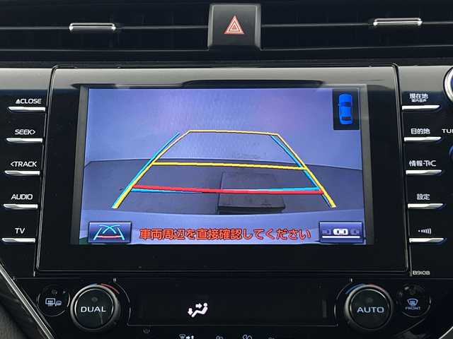 トヨタ カムリ G 愛知県 2018(平30)年 5.1万km プラチナホワイトパールマイカ 禁煙車/純正Tコネクト8インチナビ/(Bluetooth/CD/DVD/SD/USB/フルセグTV/品番：B9108)/バックカメラ/トヨタセーフティセンス/・プリクラッシュセーフティ/・レーダークルーズコントロール/・レーンキープアシスト/・オートマチックハイビーム/・パーキングサポートブレーキ/・リアクロストラフィックアラート/ビルトインETC/ドライブレコーダー/ブラインドスポットモニター/電動パーキングブレーキ/ブレーキホールド/タイヤ空気圧警報システム/車両接近通報装置/クリアランスソナー/運転席パワーシート/ステアリングリモコン/純正17インチホイール/スマートキー/プッシュスタート/LEDヘッドライト/オートライト/フロントフォグランプ/電動格納ドアミラー/ISO FIX