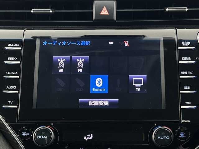 トヨタ カムリ G 愛知県 2018(平30)年 5.1万km プラチナホワイトパールマイカ 禁煙車/純正Tコネクト8インチナビ/(Bluetooth/CD/DVD/SD/USB/フルセグTV/品番：B9108)/バックカメラ/トヨタセーフティセンス/・プリクラッシュセーフティ/・レーダークルーズコントロール/・レーンキープアシスト/・オートマチックハイビーム/・パーキングサポートブレーキ/・リアクロストラフィックアラート/ビルトインETC/ドライブレコーダー/ブラインドスポットモニター/電動パーキングブレーキ/ブレーキホールド/タイヤ空気圧警報システム/車両接近通報装置/クリアランスソナー/運転席パワーシート/ステアリングリモコン/純正17インチホイール/スマートキー/プッシュスタート/LEDヘッドライト/オートライト/フロントフォグランプ/電動格納ドアミラー/ISO FIX