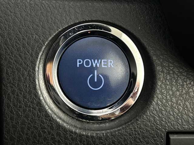 トヨタ カムリ G 愛知県 2018(平30)年 5.1万km プラチナホワイトパールマイカ 禁煙車/純正Tコネクト8インチナビ/(Bluetooth/CD/DVD/SD/USB/フルセグTV/品番：B9108)/バックカメラ/トヨタセーフティセンス/・プリクラッシュセーフティ/・レーダークルーズコントロール/・レーンキープアシスト/・オートマチックハイビーム/・パーキングサポートブレーキ/・リアクロストラフィックアラート/ビルトインETC/ドライブレコーダー/ブラインドスポットモニター/電動パーキングブレーキ/ブレーキホールド/タイヤ空気圧警報システム/車両接近通報装置/クリアランスソナー/運転席パワーシート/ステアリングリモコン/純正17インチホイール/スマートキー/プッシュスタート/LEDヘッドライト/オートライト/フロントフォグランプ/電動格納ドアミラー/ISO FIX