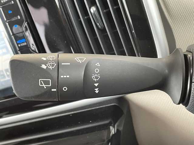 ダイハツ ムーヴ キャンバス G ブラックインテリア VS SAⅢ 愛知県 2021(令3)年 3.2万km スムースグレーマイカメタリック/ファイアークォーツレッドメタリック 2トーン 純正ナビ/全方位カメラ/両側パワースライドドア/シートヒーター/コーナーセンサー/レーンキープアシスト/衝突軽減システム/フルセグ/CD DVD/Bluetooth/ステアリングスイッチ/スマートキー/プッシュスタート