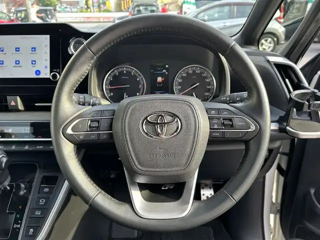 トヨタ ノア S－G 東京都 2023(令5)年 2.1万km ホワイトパールクリスタルシャイン 純正ナビ/バックカメラ/プリクラッシュセーフティ/レーンディパーチャーアラート/レーダークルーズコントロール/レーントレーシングアシスト/ロードサインアシスト/オートマチックハイビーム/プロアクティブドライビングアシスト/両側パワースライドドア/コーナーセンサー/ステアリングスイッチ/純正16インチアルミホイール/LEDヘッドライト/フォグランプ/オートライト/プッシュスタート/スマートキー/純正ドアバイザー/純正フロアマット/ウィンカーミラー/ドアバイザー