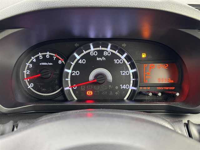 ダイハツ ムーヴ L SAⅢ 福岡県 2021(令3)年 1万km ホワイト カロッツェリアナビ（Ｂｌｕｅｔｏｏｔｈ）　/ＥＴＣ　/衝突被害軽減ブレーキ　/横滑り防止装置　/アイドリングストップ　/アダプティブドライビングビーム　/電動格納式ドアミラー　/社外フロアマット　/ドアバイザー