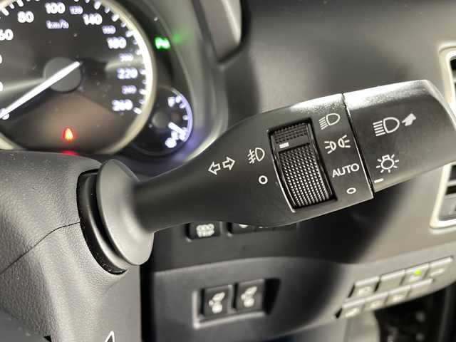 レクサス ＮＸ 300h バージョンL 福岡県 2019(平31)年 4.4万km グラファイトブラックガラスフレーク 純正ナビ/（フルセグ/BT/CD）/全方位カメラ/電動リアゲート/前後ドラレコ/サンルーフ/三眼LEDライト/シーケンシャルウィンカー/ナビ連動ビルトインETC2.0/メモリー付きパワーシート/後部座席背もたれパワーシート/シートヒーター全席/エアシートD/N/ステアリングヒーター/プッシュスタート/スマートキー/ドアバイザー/純正フロアマット