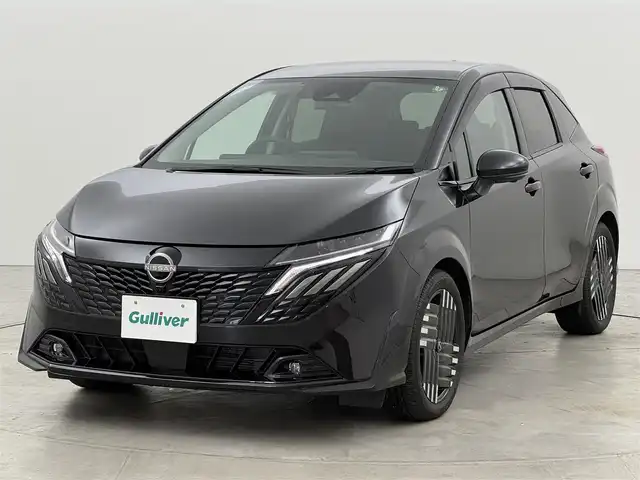 日産 オーラ G レザーエディション 福岡県 2024(令6)年 0.1万km 黒 純正９型ナビ　/全方位カメラ　/ナビ連動前方ドラレコ　/デジタルインナーミラー　/ＥＴＣ　/コーナーセンサー　/エマージェンシーブレーキ　/レーンキープ　/ブラインドスポットモニター　/純正１７インチＡＷ　/ＬＥＤライト
