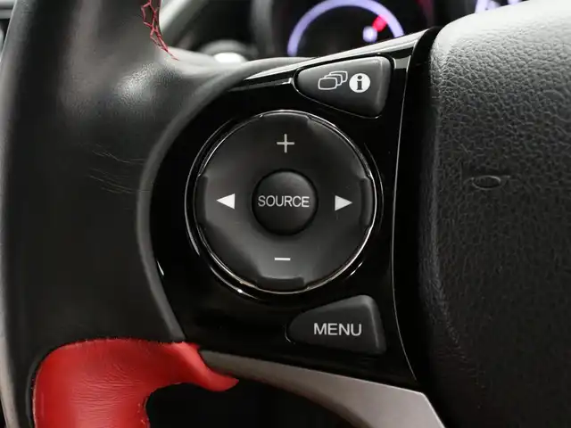 ホンダ シビック タイプR 三重県 2016(平28)年 1.9万km チャンピオンシップホワイト 6MT/純正ナビ（VXM-165VFi)/　フルセグTV/CD/DVD/Bluetooth/バックカメラ/ETC/LEDヘッドライト/フォグランプ/オートライト/クルーズコントロール/ステアリングリモコン/ブレンボキャリパー/シートリフター /センターコンソール/19インチアルミホイール/オートエアコン