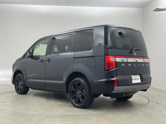 三菱 デリカＤ：５ シャモニー 埼玉県 2024(令6)年 0.3万km グラファイトグレーメタリック/ブラックマイカ 純正１０．１インチナビ　マルチアラウンドモニター　ＢＳＭ　電動ステップ　ドラレコ　ｅアシスト　レーダークルーズコントロール　シートヒーター　ＡＣ１００Ｖ　純正アルミホイール　オートハイビーム　ＬＥＤ