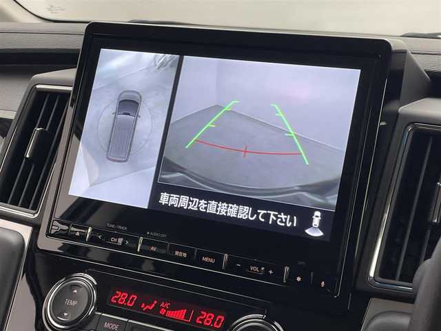 三菱 デリカＤ：５ シャモニー 埼玉県 2024(令6)年 0.3万km グラファイトグレーメタリック/ブラックマイカ 純正１０．１インチナビ　マルチアラウンドモニター　ＢＳＭ　電動ステップ　ドラレコ　ｅアシスト　レーダークルーズコントロール　シートヒーター　ＡＣ１００Ｖ　純正アルミホイール　オートハイビーム　ＬＥＤ