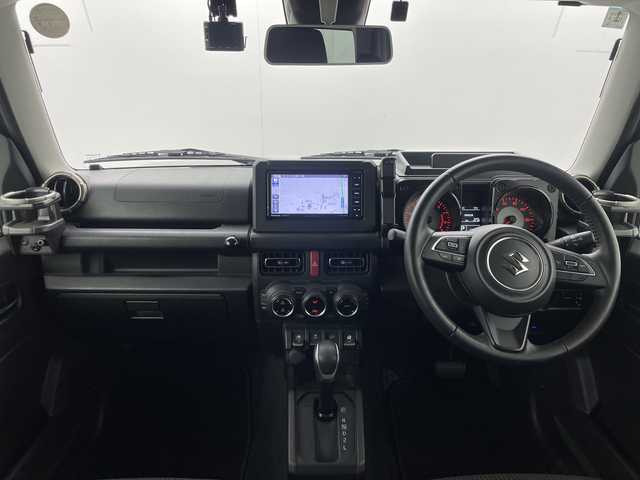 スズキ ジムニー XC 群馬県 2022(令4)年 3.5万km ジャングルグリーン ４ＷＤターボ　ルーフキャリア　ナビ　フルセグＴＶ　ドラレコ　ＥＴＣ　シートヒーター　ヘッドライトウォッシャー　フォグランプ　電動格納ミラー　クルーズコントロール　レーンキープアシスト　背面タイヤ　禁煙