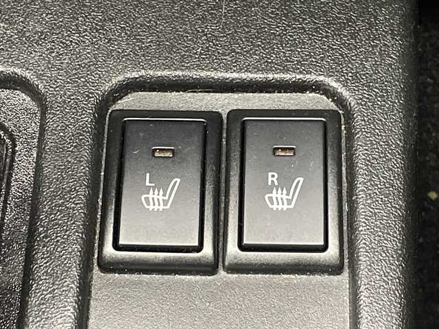 スズキ ジムニー XC 群馬県 2022(令4)年 3.5万km ジャングルグリーン ４ＷＤターボ　ルーフキャリア　ナビ　フルセグＴＶ　ドラレコ　ＥＴＣ　シートヒーター　ヘッドライトウォッシャー　フォグランプ　電動格納ミラー　クルーズコントロール　レーンキープアシスト　背面タイヤ　禁煙