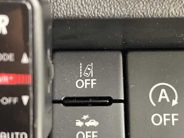 スズキ ジムニー XC 群馬県 2022(令4)年 3.5万km ジャングルグリーン ４ＷＤターボ　ルーフキャリア　ナビ　フルセグＴＶ　ドラレコ　ＥＴＣ　シートヒーター　ヘッドライトウォッシャー　フォグランプ　電動格納ミラー　クルーズコントロール　レーンキープアシスト　背面タイヤ　禁煙