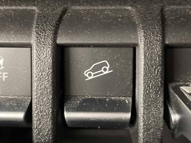 スズキ ジムニー XC 群馬県 2022(令4)年 3.5万km ジャングルグリーン ４ＷＤターボ　ルーフキャリア　ナビ　フルセグＴＶ　ドラレコ　ＥＴＣ　シートヒーター　ヘッドライトウォッシャー　フォグランプ　電動格納ミラー　クルーズコントロール　レーンキープアシスト　背面タイヤ　禁煙