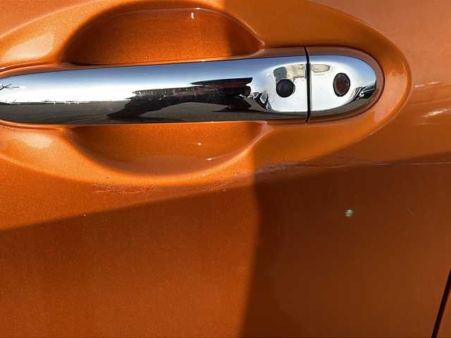 日産 ノート e－パワー X 新潟県 2016(平28)年 3.1万km プレミアムコロナオレンジ 純正SDナビ/(AM/FM/CD/DVD/SD/フルセグ/Bluetooth)/全方位モニター/前方ドライブレコーダー/デジタルインナーミラー/HIDオートライト/社外アルミホイール付冬タイヤ積込/(185/70/R14/6mm)/衝突被害軽減ブレーキ/横滑り防止装置/ステアリングリモコン/純正フロアマット/ドアバイザー/スマートキー/ETC