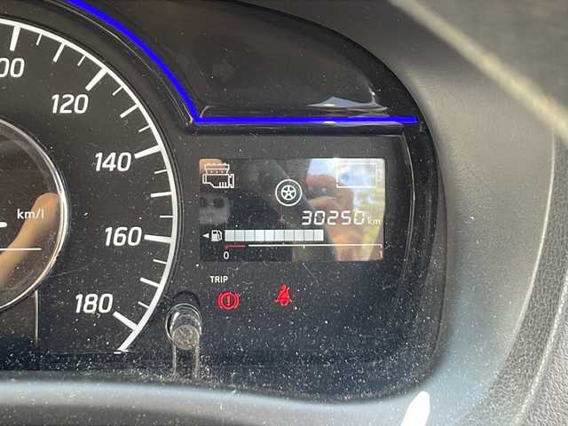 日産 ノート e－パワー X 新潟県 2016(平28)年 3.1万km プレミアムコロナオレンジ 純正SDナビ/(AM/FM/CD/DVD/SD/フルセグ/Bluetooth)/全方位モニター/前方ドライブレコーダー/デジタルインナーミラー/HIDオートライト/社外アルミホイール付冬タイヤ積込/(185/70/R14/6mm)/衝突被害軽減ブレーキ/横滑り防止装置/ステアリングリモコン/純正フロアマット/ドアバイザー/スマートキー/ETC