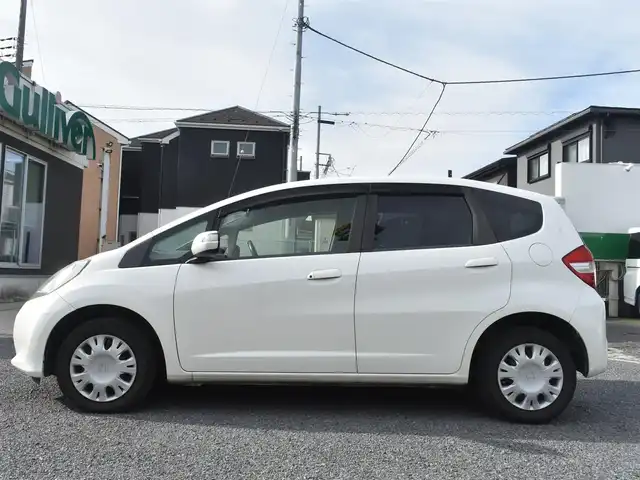 ホンダ フィット G スマートセレ ファインスタイル 神奈川県 2013(平25)年 5.2万km 白 ワンオーナー/社外メモリナビ/BTオーディオ/地デジTV/CD/DVD/ETC/ドアバイザー/純正フロアマット/保証書/取説ナビ説