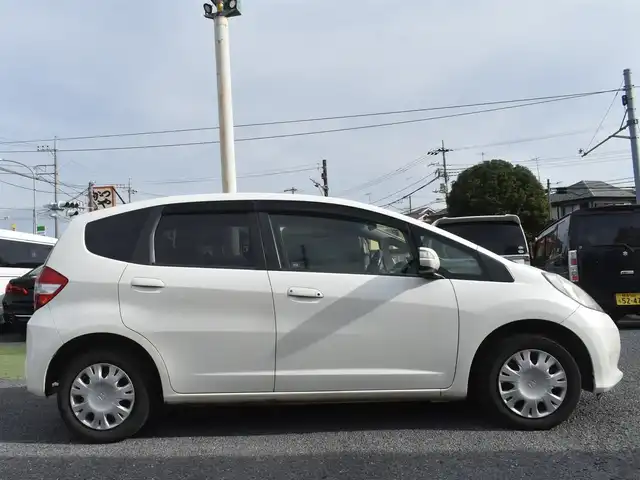 ホンダ フィット G スマートセレ ファインスタイル 神奈川県 2013(平25)年 5.2万km 白 ワンオーナー/社外メモリナビ/BTオーディオ/地デジTV/CD/DVD/ETC/ドアバイザー/純正フロアマット/保証書/取説ナビ説