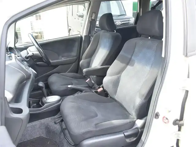 ホンダ フィット G スマートセレ ファインスタイル 神奈川県 2013(平25)年 5.2万km 白 ワンオーナー/社外メモリナビ/BTオーディオ/地デジTV/CD/DVD/ETC/ドアバイザー/純正フロアマット/保証書/取説ナビ説