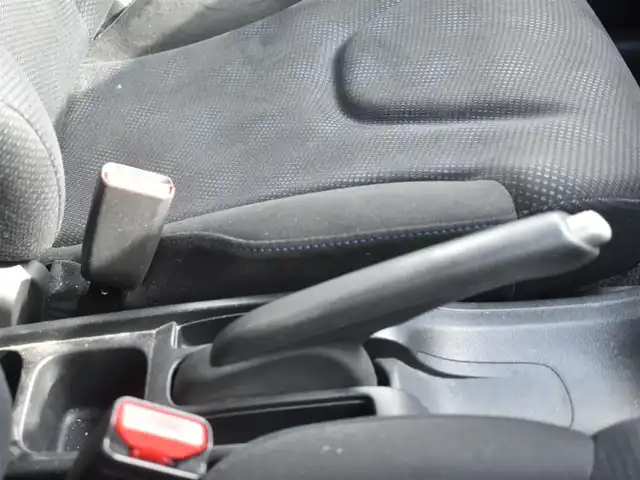 ホンダ フィット G スマートセレ ファインスタイル 神奈川県 2013(平25)年 5.2万km 白 ワンオーナー/社外メモリナビ/BTオーディオ/地デジTV/CD/DVD/ETC/ドアバイザー/純正フロアマット/保証書/取説ナビ説