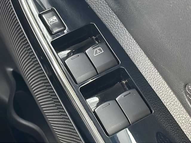 日産 デイズ ルークス ハイウェイスターX 三重県 2020(令2)年 4万km プレミアムパープルP 純正ナビ(AM/FM/CD/DVD/TV/BT)/全周囲カメラ/フルセグTV/片側パワースライドドア/オートハイビーム/純正フロアマット/衝突軽減ブレーキ/レーンキープアシスト/横滑り防止/アイドリングストップ/革巻きステアリング/電動格納ミラー/禁煙車