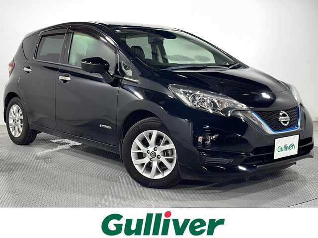 日産 ノート e－パワー X 広島県 2018(平30)年 5.2万km スーパーブラック 純正ナビ/アラウンドビューモニター/インテリジェントルームミラー/ドラレコ/ＥＴＣ２．０/コーナーセンサー/衝突軽減/レーンキープ/ＬＥＤヘッドライト/フルセグＴＶ/ＤＶＤ/オートライト/スマートキー/エアバッグ(運転席/助手席)/純正15インチアルミホイール(185/65/R15)