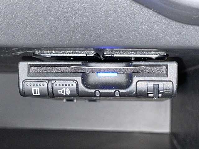 日産 ノート e－パワー X 広島県 2018(平30)年 5.2万km スーパーブラック 純正ナビ/アラウンドビューモニター/インテリジェントルームミラー/ドラレコ/ＥＴＣ２．０/コーナーセンサー/衝突軽減/レーンキープ/ＬＥＤヘッドライト/フルセグＴＶ/ＤＶＤ/オートライト/スマートキー/エアバッグ(運転席/助手席)/純正15インチアルミホイール(185/65/R15)