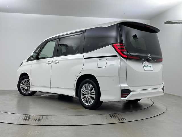 トヨタ ノア S－G 埼玉県 2023(令5)年 1.5万km パール 純正ディスプレイ/全方位カメラ/ETC2.0/前ドラレコ/ドライバーモニター/ブレーキホールド/純正フロアマット/純正ドアバイザー/電格ミラー
