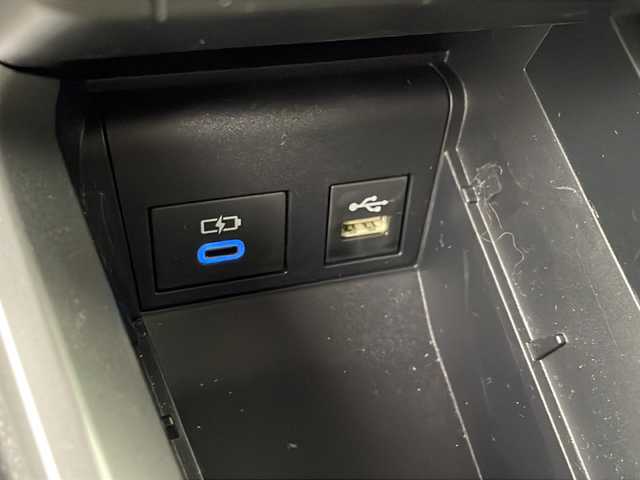 トヨタ ノア S－G 埼玉県 2023(令5)年 1.5万km パール 純正ディスプレイ/全方位カメラ/ETC2.0/前ドラレコ/ドライバーモニター/ブレーキホールド/純正フロアマット/純正ドアバイザー/電格ミラー
