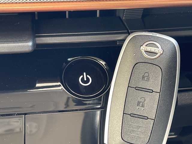 日産 サクラ X 愛知県 2023(令5)年 0.7万km ピンク SDナビ/フルセグ/CD DVD/Bluetooth/バックカメラ/LEDヘッドライト/コーナーセンサー/純正アルミホイール/ステアリングスイッチ/スマートキー/プッシュスタート