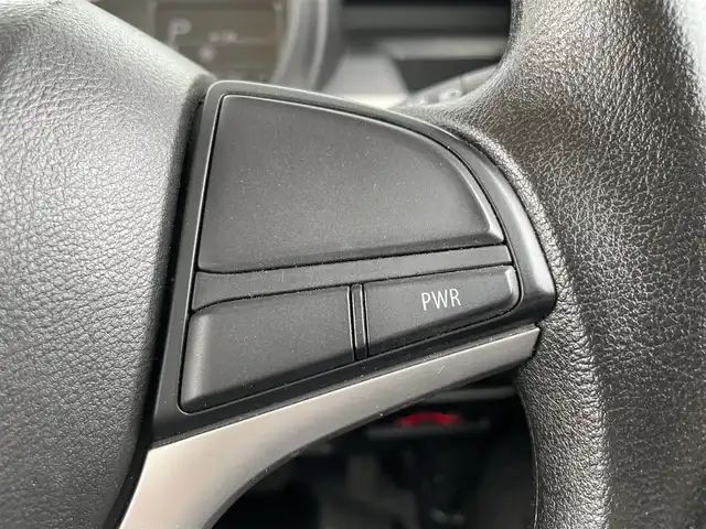 スズキ スペーシア HYBRID X 香川県 2021(令3)年 3.1万km ピュアホワイトP 登録時走行距離：30573km/ディーラー純正パナソニックSDナビ/　CD DVD BT フルセグTV/全方位カメラ/両側パワースライドドア/衝突被害軽減装置/レーンキープアシスト/クリアランスソナー/ヘッドアップディスプレイ/アイドリングストップ/横滑り防止装置/ロールサンシェード/サーキュレーター/シートヒーター/ハロゲンヘッドライト/オートライト/レベライザヘッドライト/ETC2.0/ドライブレコーダー/電動格納ミラー/ドアバイザー/純正フロアマット/プッシュスタート/スマートキー