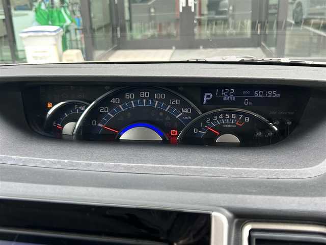 ダイハツ タント カスタム RS トップED SAⅡ 奈良県 2016(平28)年 6.1万km パールホワイトⅢ 8インチ純正ナビ　/フルセグ　/ＤＶＤ　/Ｂｌｕｅｔｏｏｔｈ　/バックカメラ　/ＥＴＣ　/両側パワースライドドア　/ハーフレザーシート　/ベンチシート　/純正フロアマット/純正アルミホイール　/衝突被害軽減ブレーキ　/Ｗ＋サイドエアバッグ/スペアキー1本/保証書/取扱説明書