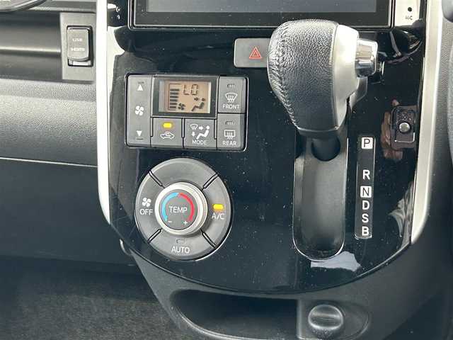 ダイハツ タント カスタム RS トップED SAⅡ 奈良県 2016(平28)年 6.1万km パールホワイトⅢ 8インチ純正ナビ　/フルセグ　/ＤＶＤ　/Ｂｌｕｅｔｏｏｔｈ　/バックカメラ　/ＥＴＣ　/両側パワースライドドア　/ハーフレザーシート　/ベンチシート　/純正フロアマット/純正アルミホイール　/衝突被害軽減ブレーキ　/Ｗ＋サイドエアバッグ/スペアキー1本/保証書/取扱説明書