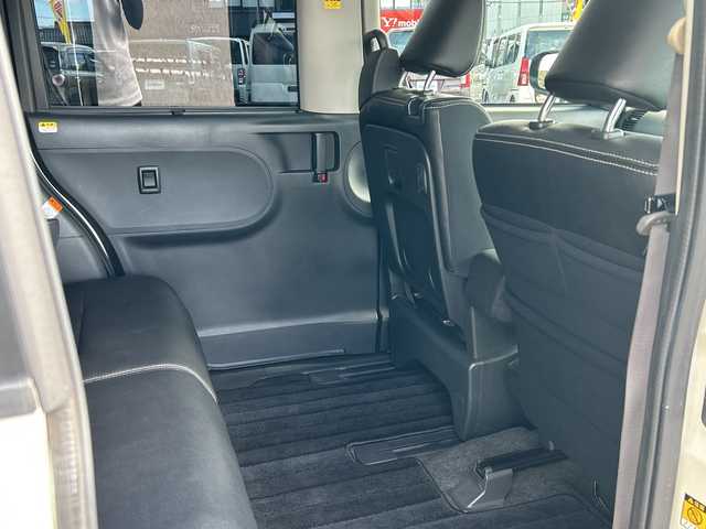 ダイハツ タント カスタム RS トップED SAⅡ 石川県 2016(平28)年 6.1万km パールホワイトⅢ 8インチ純正ナビ　/フルセグ　/ＤＶＤ　/Ｂｌｕｅｔｏｏｔｈ　/バックカメラ　/ＥＴＣ　/両側パワースライドドア　/ハーフレザーシート　/ベンチシート　/純正フロアマット/純正アルミホイール　/衝突被害軽減ブレーキ　/Ｗ＋サイドエアバッグ/スペアキー1本/保証書/取扱説明書