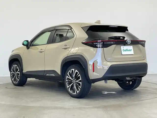 トヨタ ヤリスクロス ハイブリッド Z 新潟県 2022(令4)年 4.6万km ベージュ 純正ディスプレイオーディオ/フルセグ/パノラミックビューモニター/ステアリングヒーター/トヨタセーフティセンス/・プリクラッシュセーフティ/・レーダークルーズコントロール/・レーンキープアシスト/・オートマチックハイビーム/ブラインドスポットモニター/LEDオートライト/ドライブレコーダー/ハーフレザーシート/前席シートヒーター/ドライブレコーダー/プッシュスタート/スマートキー/純正フロアマット