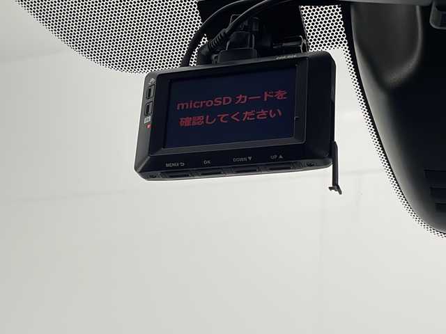 日産 セレナ ハイウェイスター V 宮崎県 2019(令1)年 7.2万km ブリリアントホワイトパール プロパイロット/エマ―ジェンシーブレーキ/LDW(車線逸脱警報）/LDP（車線逸脱防止支援）/BSW(後側方車両検知警報）/BSI（後側方衝突防止支援）/オートマチックハイビーム/クリアランスソナー/社外9インチSDナビ/フルセグTV/CD/DVD/Bluetooth/アラウンドビューモニター/社外10.2インチ後席フリップダウンモニター（TVM-FW1020）/両側パワースライドドア/ハンズフリーオートスライドドア/インテリジェントパーキングアシスト/レザー調シートカバー/LEDヘッドライト/純正16インチAW/ビルトインETC/前後ドライブレコーダー/スマートキー×２