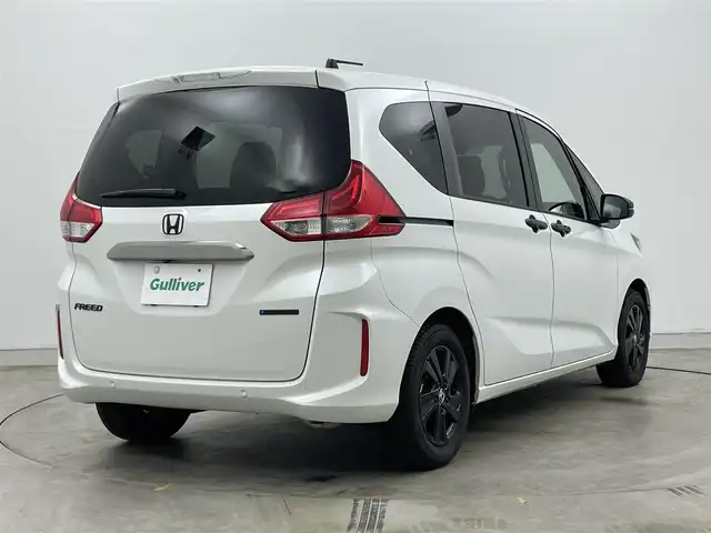 ホンダ フリード ハイブリット G ブラックスタイル 岡山県 2022(令4)年 3.5万km プラチナホワイトパール 純正ナビ(VXM-224VFi)/【CD/DVD/BT/USB/フルセグ】/両側電動スライドドア　/レーダークルーズコントロール　/ＥＴＣ　/シートヒーター前席　/ＬＥＤヘッドライト　/バックカメラ　/ドライブレコーダー前後/スマートキー　/アイドリングストップ/オートエアコン/オートライト/禁煙車