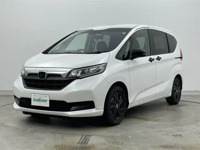 ホンダ フリード ハイブリット G ブラックスタイル 岡山県 2022(令4)年 3.5万km プラチナホワイトパール 純正ナビ(VXM-224VFi)/【CD/DVD/BT/USB/フルセグ】/両側電動スライドドア　/レーダークルーズコントロール　/ＥＴＣ　/シートヒーター前席　/ＬＥＤヘッドライト　/バックカメラ　/ドライブレコーダー前後/スマートキー　/アイドリングストップ/オートエアコン/オートライト/禁煙車