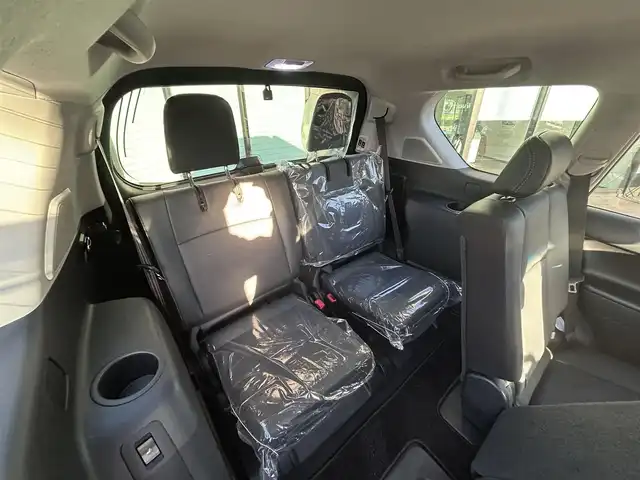 トヨタ ランドクルーザー プラド TX Lパッケージ 愛媛県 2023(令5)年 3.9万km ホワイトパールクリスタルシャイン ワンオーナー/純正ナビ（Bluetooth/フルセグTV）/アラウンドビューモニター/デジタルインナーミラー/TRDプッシュスタートボタン/電動格納サードシート/ETC2.0/電子インナーミラー型ドライブレコーダー/パワーシート/シートヒーター/シートベンチレーション/サンルーフ/アダプティブクルーズコントロール/スペアキー（スマートキー）/純正フロアマット/純正19インチアルミホイール/ルーフレール/センターデフロック/ダウンヒルアシストコントロール/LEDヘッドライト/フォグランプ/スペアタイヤ/保証書/取扱説明書/ナビ取説