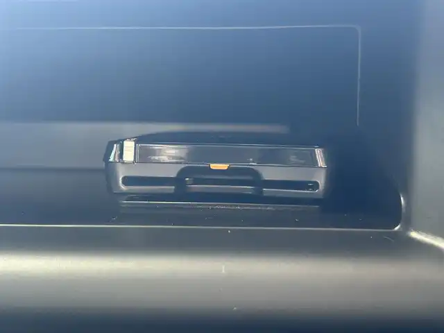 三菱 エクリプス クロス ＰＨＥＶ G 愛媛県 2020(令2)年 2万km チタニウムグレーメタリック 純正ナビ（Bluetooth/フルセグTV）/アラウンドビューモニター/AppleCarPlay/AndroidAuto/アダプティブクルーズコントロール/ETC2.0/パワーシート/ハーフレザーシート/シートヒーター/ブラインドスポットモニター/ステアリングヒーター/ドライブモード/純正18インチアルミホイール/前後ドライブレコーダー/前後コーナーセンサー/オートマチックハイビーム/LEDヘッドライト/スマートキー×２