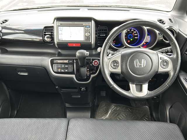 ホンダ Ｎ ＢＯＸ カスタム G ターボパッケージ 秋田県 2013(平25)年 6万km プレミアムゴールドパープルパール 社外メモリナビ/社外CD、DVD、TV/両側パワースライドドア/バックカメラ/純正15インチAW/ETC/スペアキー