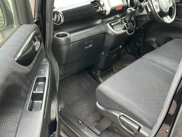 ホンダ Ｎ ＢＯＸ カスタム G ターボパッケージ 秋田県 2013(平25)年 6万km プレミアムゴールドパープルパール 社外メモリナビ/社外CD、DVD、TV/両側パワースライドドア/バックカメラ/純正15インチAW/ETC/スペアキー