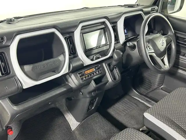 スズキ ハスラー HYBRID G 佐賀県 2022(令4)年 4.7万km シフォンアイボリーM 社外7インチナビ/CD/DVD/Bluetooth/スズキセーフティサポート/デュアルカメラブレーキ/車線逸脱防止/横滑り防止/クリアランスソナー/前席シートヒーター/前方ドライブレコーダー/ETC/フロアマット/電動格納ミラー/スマートキー/バックカメラ