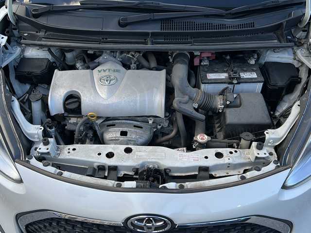 トヨタ シエンタ X 沖縄県 2019(平31)年 6.6万km ホワイトパールクリスタルシャイン Bluetooth・CD/バックカメラ/ETC/片側パワースライドドア/ドライブレコーダー/コーナーセンサー/衝突軽減システム/レーンキープアシスト/電動格納ミラー/ステアリングスイッチ/ウィンカーミラー/サイドバイザー/リモコンキー