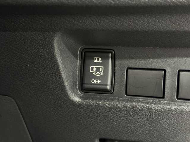 日産 ルークス HWS X プロパイロットED 三重県 2020(令2)年 1.2万km ホワイトパール S-HYBRID/FF/インパネCVT/純正 9インチナビ MM319D-L/（iPod/SD/FM/AM/TV/WALKMAN/USB/Bluetooth/CD/DVD/MUSIC STOCKER/VTR/AUX/ドラレコ）/アラウンドビューモニター（移動物検知機能付）/両側ハンズフリーオートスライドドア/ドライブレコーダー 前方（ナビ連動）/安全/・インテリジェント エマージェンシーブレーキ/・プロパイロット/・インテリジェント LI（車線逸脱防止支援システム）＋LDW（車線逸脱警報）/・インテリジェント DA（ふらつき警報）/・インテリジェント FCW（前方衝突予測警報）/・フロント & バックソナー/・標識検知機能（進入禁止、最高速度、一時停止）/・先行車発進お知らせ/・SOSコール/・ハイビームアシスト/装備/・オートエアコン/・リヤシーリングファン/・オートライト/・LED ヘッドライト＋フロントフォグライト/・ステアリングスイッチ/・プッシュスタート/・電動格納ドアミラー/・純正 14inAW/・インテリジェントキーx2/など