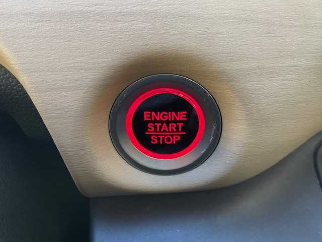 ホンダ フリード G ホンダセンシング 東京都 2019(令1)年 8.7万km モダンスティールM ホンダセンシング/純正HDDナビ フルセグTV/CD DVD Bluetooth/フリップダウンモニター/バックカメラ/両側パワースライドドア/レーダークルーズコントロール/衝突被害軽減ブレーキ/歩行者事故軽減ステアリング/車線維持機能支援システム/路外逸脱抑制機能/先行車発進お知らせ機能/標識認識機能/ETC/ドライブレコーダー/２列目キャプテンシート/マルチインフォメーションディスプレイ/ウレタン製ステアリング/ステアリングスイッチ（オーディオ）/ホワイト木目調インパネ/パニティミラー/モカファブリック/オートエアコン/アルミホイール付スタッドレスタイヤ車載/保証書＆取扱説明書