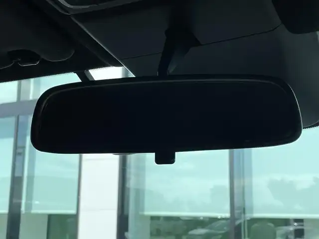 ホンダ ステップワゴン スパーダ eHEV 和歌山県 2022(令4)年 2.7万km スーパープラチナグレーメタリック 純正9インチナビ/バックカメラ/フルセグTV/BT/衝突軽減ブレーキ/前後コーナーセンサー/レーダークルコン/ブラインドスポットモニター/オートライト/レーンキープアシスト/ドラレコ/ビルトインETC/両側パワスラ/シートヒーター/電動リアゲート/オットマン/オートホールド/パドルシフト/LEＤヘッドライト/フォグランプ