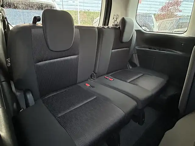 日産 セレナ ハイウェイスター 大阪府 2017(平29)年 6.5万km ダイヤモンドブラック 純正8インチナビ/10.6インチフリップダウンモニター/・フルセグTV/TVキャンセラー/USB/BT/DVD/AUX/バックカメラ/片側パワースライドドア/前後ドライブレコーダー/ETC/全席充電ポート/追従なしクルーズコントロール/純正フロアマット/純正16インチAW/コーナーセンサー/LEDヘッド・フォグ/スペアキー/アイドリングストップ