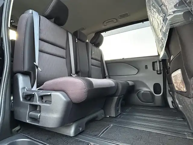 日産 セレナ ハイウェイスター 大阪府 2017(平29)年 6.5万km ダイヤモンドブラック 純正8インチナビ/10.6インチフリップダウンモニター/・フルセグTV/TVキャンセラー/USB/BT/DVD/AUX/バックカメラ/片側パワースライドドア/前後ドライブレコーダー/ETC/全席充電ポート/追従なしクルーズコントロール/純正フロアマット/純正16インチAW/コーナーセンサー/LEDヘッド・フォグ/スペアキー/アイドリングストップ