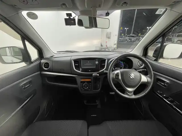 スズキ ワゴンＲ 20周年記念車 群馬県 2013(平25)年 5万km パールホワイト セーフティサポート　純正７インチナビ　バックカメラ　ＨＩＤオートライト　シートヒーター　純正１５インチアルミホイール　ステアリングリモコン　ドラレコ　ＥＴＣ　スマートキー　横滑り防止装置　禁煙車