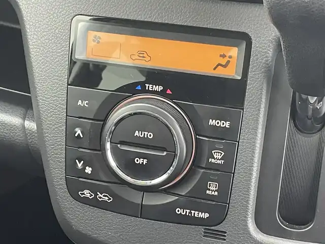 スズキ ワゴンＲ 20周年記念車 群馬県 2013(平25)年 5万km パールホワイト セーフティサポート　純正７インチナビ　バックカメラ　ＨＩＤオートライト　シートヒーター　純正１５インチアルミホイール　ステアリングリモコン　ドラレコ　ＥＴＣ　スマートキー　横滑り防止装置　禁煙車