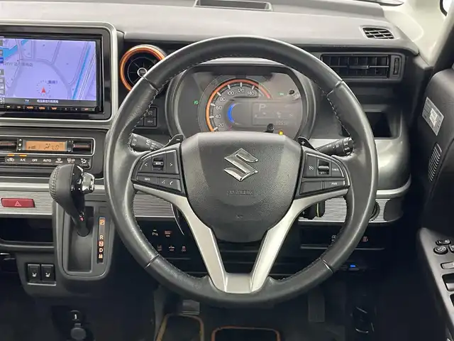 スズキ スペーシア ギア HYBRID XZターボ 埼玉県 2020(令2)年 4万km ツールグリーンパールメタリック/ガンメタリック2トーンルーフ 純正８インチナビ　全周囲カメラ　両側パワースライドドア　ＨＵＤ　ＥＴＣ　クルーズコントロール　スズキセーフティサポート　４ＷＤ　ＬＥＤヘッドライト　リアサーキュレーター　地デジＴＶ　Ｂｌｕｅｔｏｏｔｈ